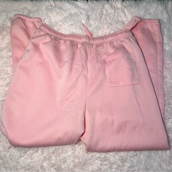 Official Dela World Pink 3D Signature Joggers - Picture 3 of 4